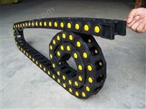 激光切割机尼龙拖链生产